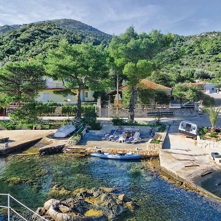 Okuklje Holiday Home Экстерьер фото
